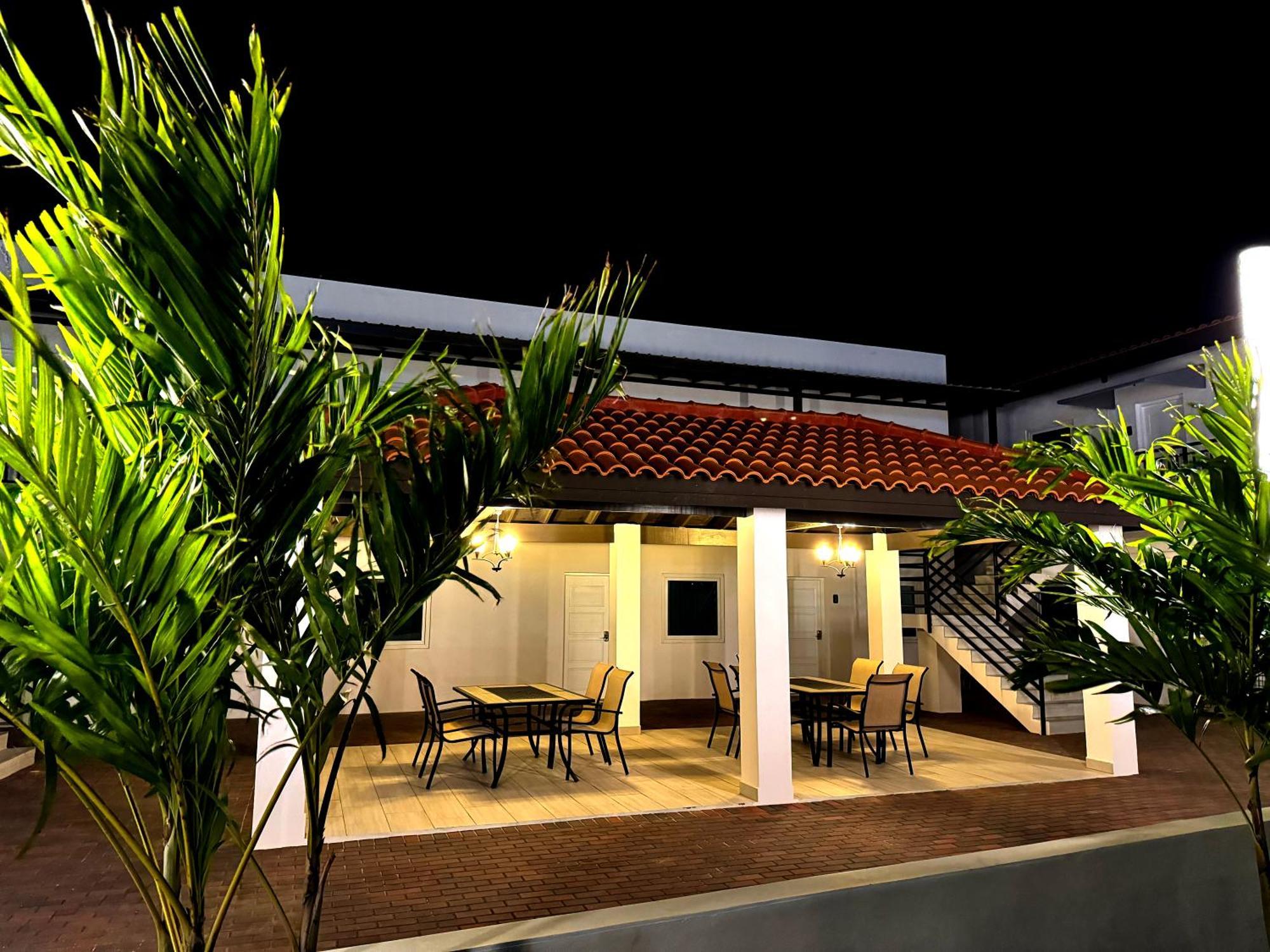 Bon Bini Suites Oranjestad Luaran gambar